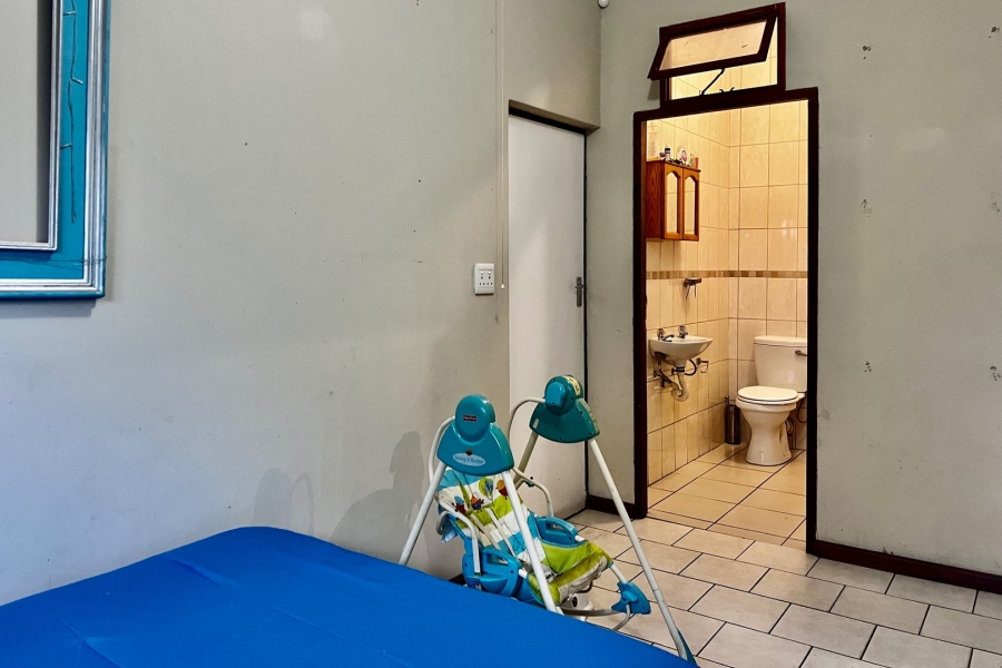 6 Bedroom Property for Sale in George Central Western Cape